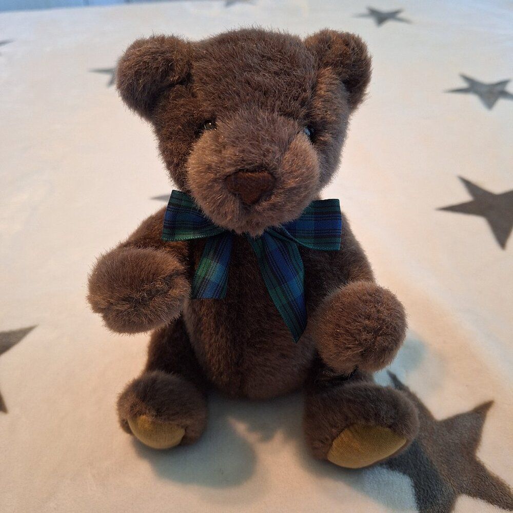 1997 GUND Collectors Classic Teddy Bear Jointed With Bow 9" Brown Stuffed Animal